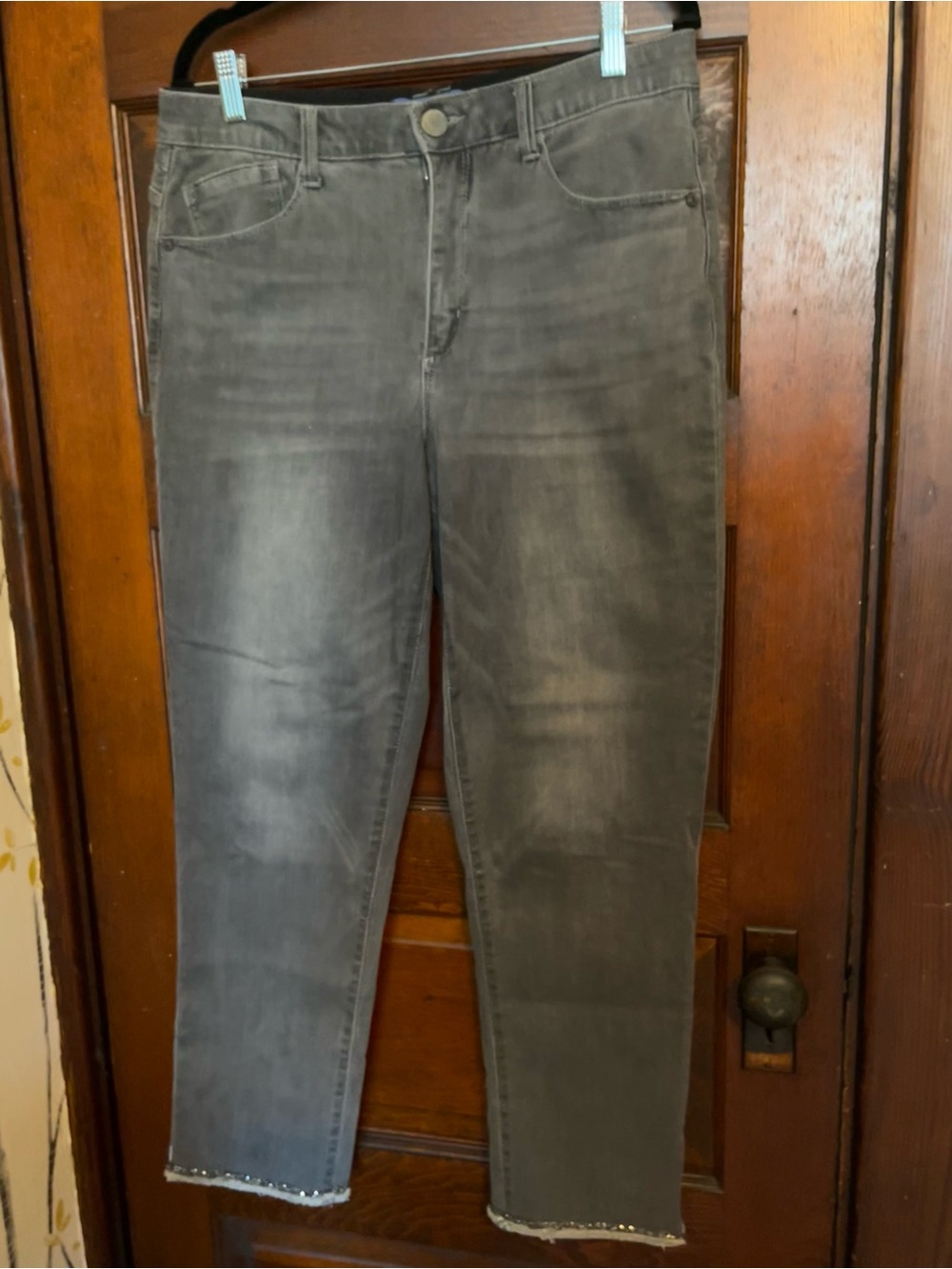 Women’s Gray High-Rise Straight Jeans